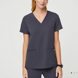 LIKE NEW- Figs Scrub Set | Small - Charcoal | Casma 3 pocket top | RARE